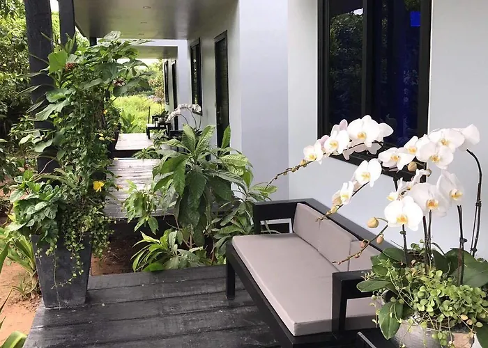 Botanic Artistry Boutique & Garden